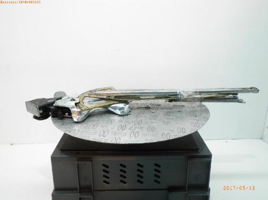 Fensterheber links vorne TOYOTA Yaris (XP9) 90395 km Bild Fensterheber links vorne TOYOTA Yaris (XP9) 90395 km