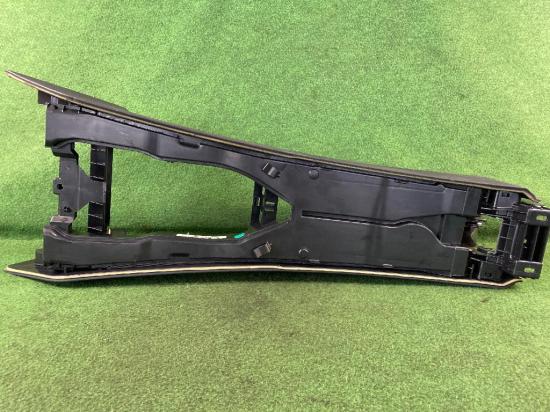 Mittelkonsole MERCEDES-BENZ E-Klasse (W212) Bild Mittelkonsole MERCEDES-BENZ E-Klasse (W212)