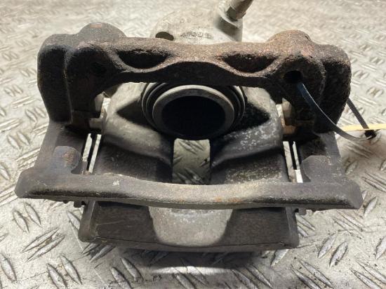 Bremssattel links vorne MERCEDES-BENZ C-Klasse T-Modell (S204) A2044212381 Bild Bremssattel links vorne MERCEDES-BENZ C-Klasse T-Modell (S204) A2044212381