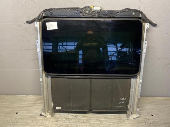 Schiebedach Glas MERCEDES-BENZ E-Klasse (W212) Bild Schiebedach Glas MERCEDES-BENZ E-Klasse (W212)