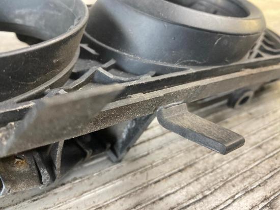 Stoßstangenabdeckung links vorne MERCEDES-BENZ E-Klasse (W212) A2128850823 Bild Stoßstangenabdeckung links vorne MERCEDES-BENZ E-Klasse (W212) A2128850823