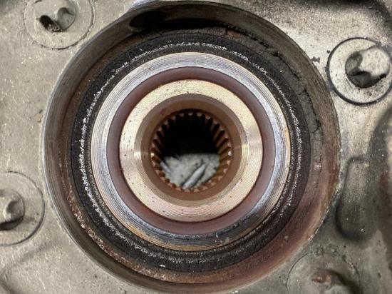 Achsschenkel links hinten MERCEDES-BENZ C-Klasse T-Modell (S204) A20435003 Bild Achsschenkel links hinten MERCEDES-BENZ C-Klasse T-Modell (S204) A20435003