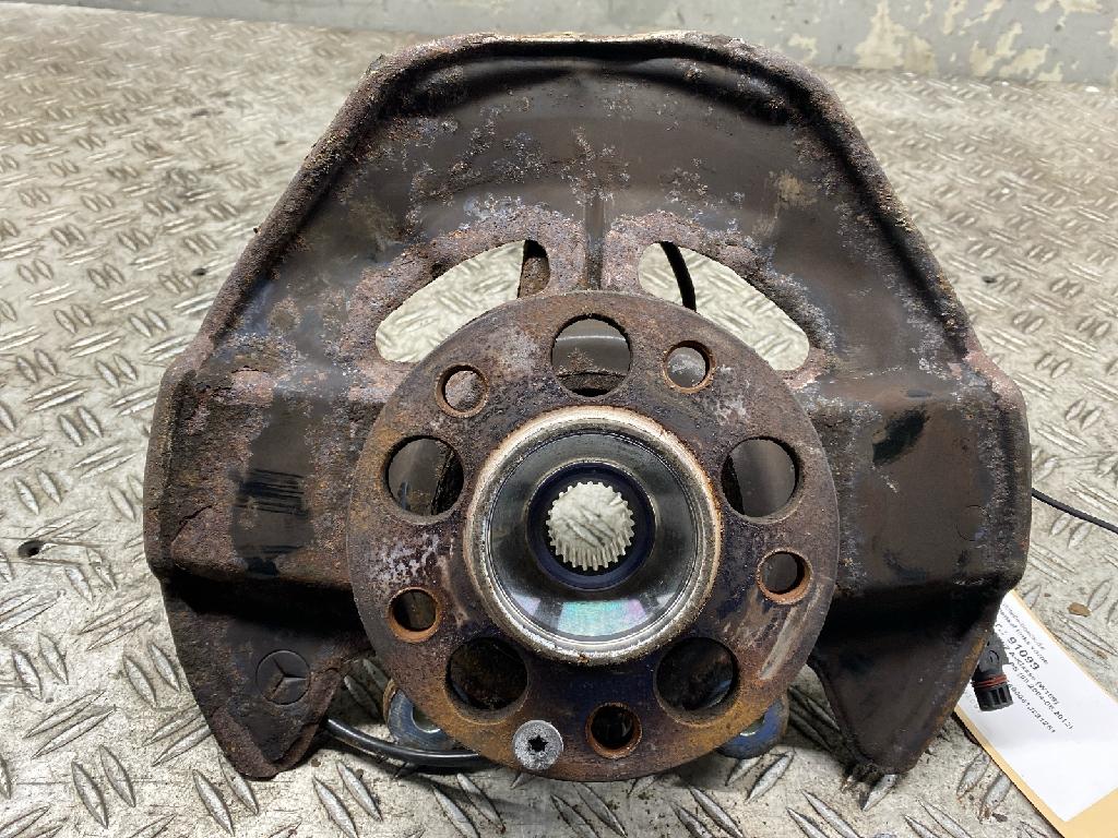Achsschenkel links vorne MERCEDES-BENZ A-Klasse (W169) A1693300520