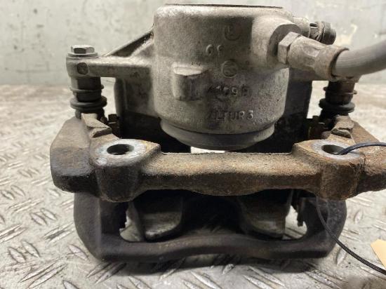 Bremssattel links vorne MERCEDES-BENZ C-Klasse T-Modell (S204) A2044212381 Bild Bremssattel links vorne MERCEDES-BENZ C-Klasse T-Modell (S204) A2044212381