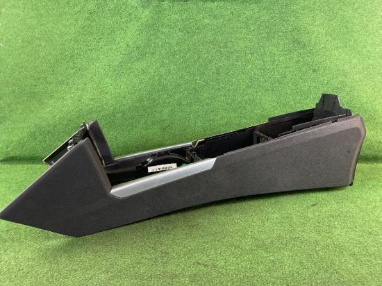 Mittelkonsole MERCEDES-BENZ E-Klasse (W212) Bild Mittelkonsole MERCEDES-BENZ E-Klasse (W212)