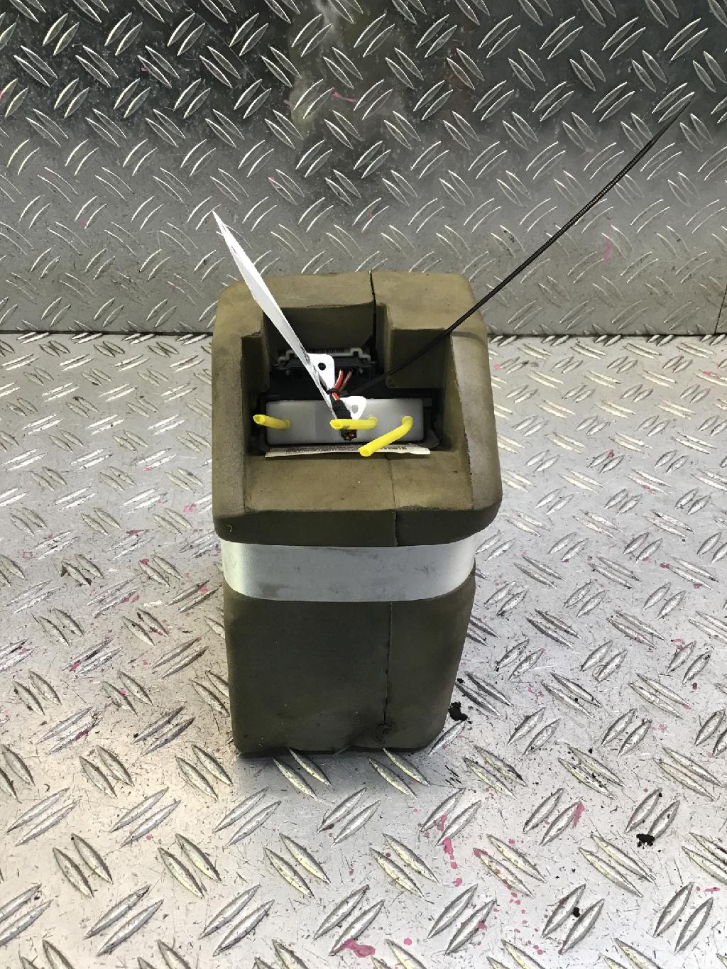 Zentralverriegelungspumpe MERCEDES-BENZ A-Klasse (W168) 1688000348