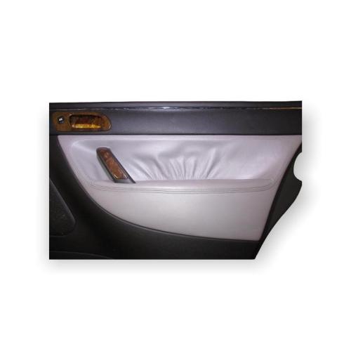 Türverkleidung rechts hinten PEUGEOT 607 Bild Türverkleidung rechts hinten PEUGEOT 607