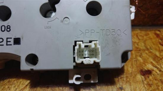 Bedienelement für Klimaanlage MAZDA 6 Station Wagon (GY) RF08 E2E Bild Bedienelement für Klimaanlage MAZDA 6 Station Wagon (GY) RF08 E2E