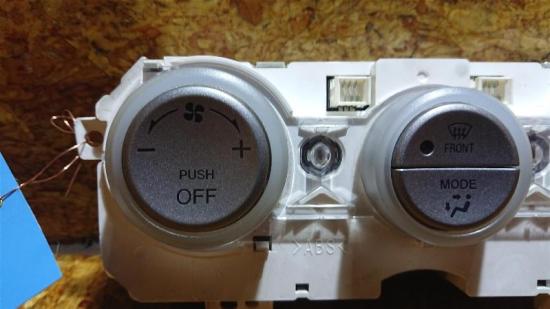 Bedienelement für Klimaanlage MAZDA 6 Station Wagon (GY) RF08 E2E Bild Bedienelement für Klimaanlage MAZDA 6 Station Wagon (GY) RF08 E2E