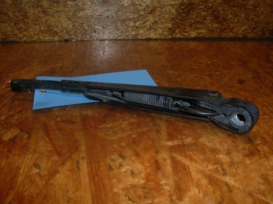 Wischerarm hinten FORD Focus II Turnier (DA3) R17526-AA Bild Wischerarm hinten FORD Focus II Turnier (DA3) R17526-AA