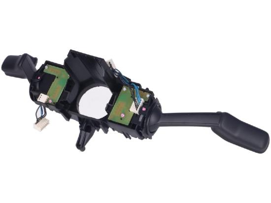 Lenkstockschalter VW Golf VII Sportsvan (AM, AN) 1.4 TSI 92 kW 125 PS (04.2014 Bild Lenkstockschalter VW Golf VII Sportsvan (AM, AN) 1.4 TSI 92 kW 125 PS (04.2014