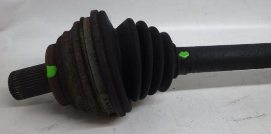 Antriebswelle (ABS) links vorne VW Passat (3C2, B6) 2.0 FSI 110 kW 150 PS Bild Antriebswelle (ABS) links vorne VW Passat (3C2, B6) 2.0 FSI 110 kW 150 PS