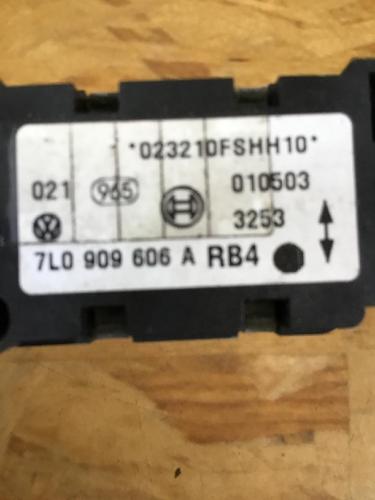 Sensor für Airbag VW Touareg I (7L) 7L0909606A Bild Sensor für Airbag VW Touareg I (7L) 7L0909606A