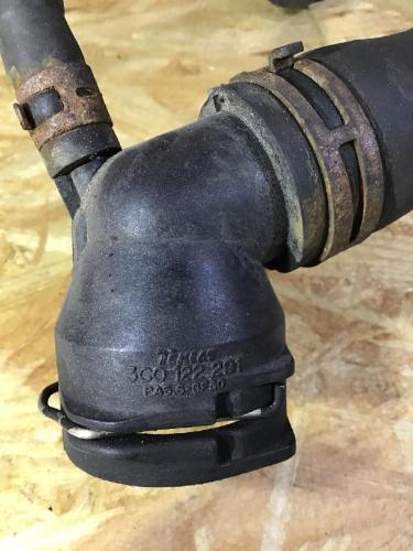 Kühlerschlauch AUDI A3 Sportback (8P) 3C0122101BM Bild Kühlerschlauch AUDI A3 Sportback (8P) 3C0122101BM