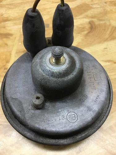 Hupe AUDI 80 (8C, B4) Bild Hupe AUDI 80 (8C, B4)