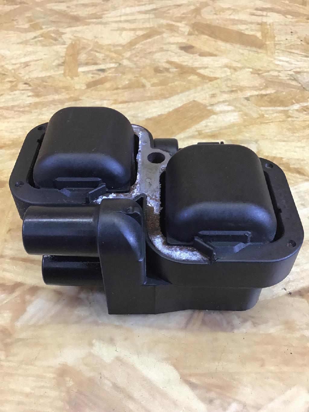 Zündspule MERCEDES-BENZ E-Klasse (W210) A0001587303 Bild Zündspule MERCEDES-BENZ E-Klasse (W210) A0001587303