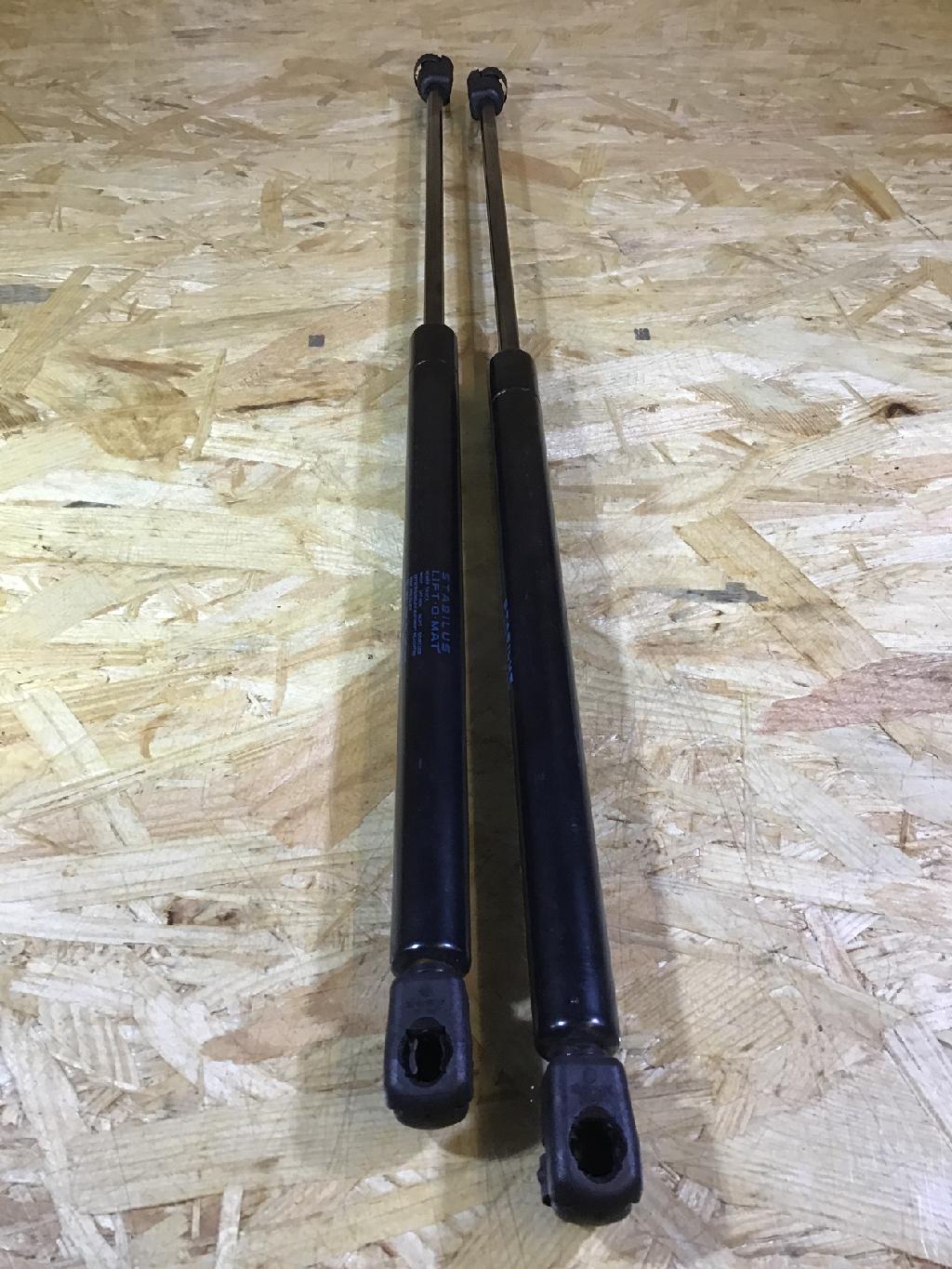 Heckklappendämpfer FORD Focus Turnier (DNW) Bild Heckklappendämpfer FORD Focus Turnier (DNW)