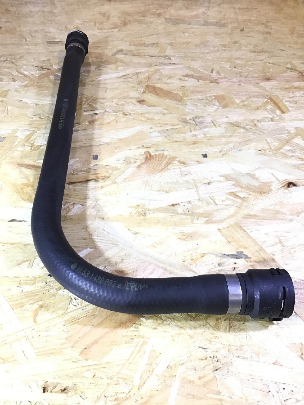 Kühlerschlauch BMW 5er (E39) 11531438633 Bild Kühlerschlauch BMW 5er (E39) 11531438633