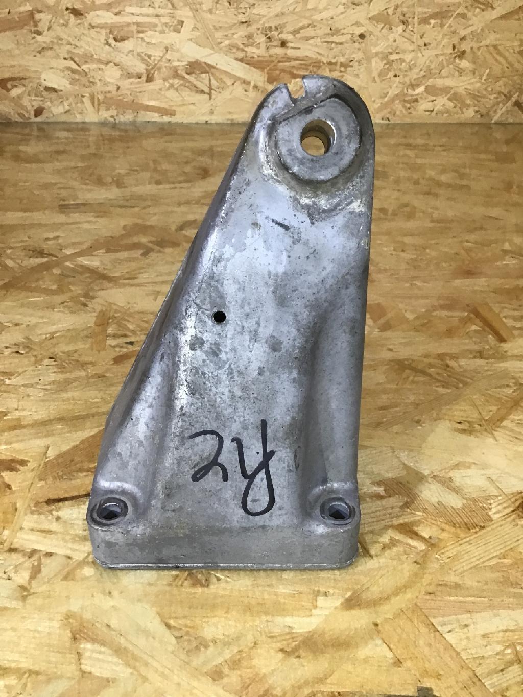 Halter für Motoraufhängung MERCEDES-BENZ C-Klasse (W203) A6112230804 Bild Halter für Motoraufhängung MERCEDES-BENZ C-Klasse (W203) A6112230804