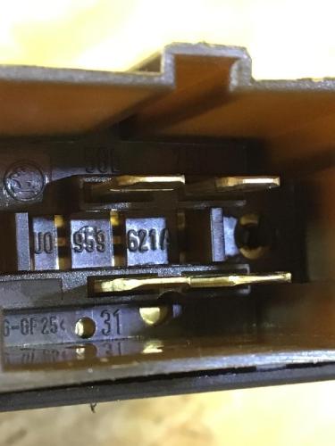 Schalter für Heckscheibe SKODA Octavia I Kombi (1U) 1U0959621A Bild Schalter für Heckscheibe SKODA Octavia I Kombi (1U) 1U0959621A