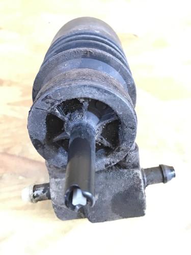 Scheibenwaschanlagenpumpe VW Sharan (7M) 1J6955651 Bild Scheibenwaschanlagenpumpe VW Sharan (7M) 1J6955651