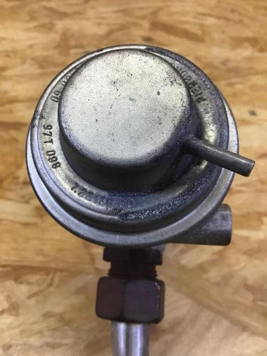 AGR-Ventil MERCEDES-BENZ E-Klasse (W210) A1121400060 Bild AGR-Ventil MERCEDES-BENZ E-Klasse (W210) A1121400060