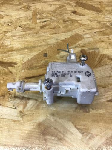 Stellelement für Zentralverriegelung SKODA Octavia I Kombi (1U) 3B0959781 Bild Stellelement für Zentralverriegelung SKODA Octavia I Kombi (1U) 3B0959781