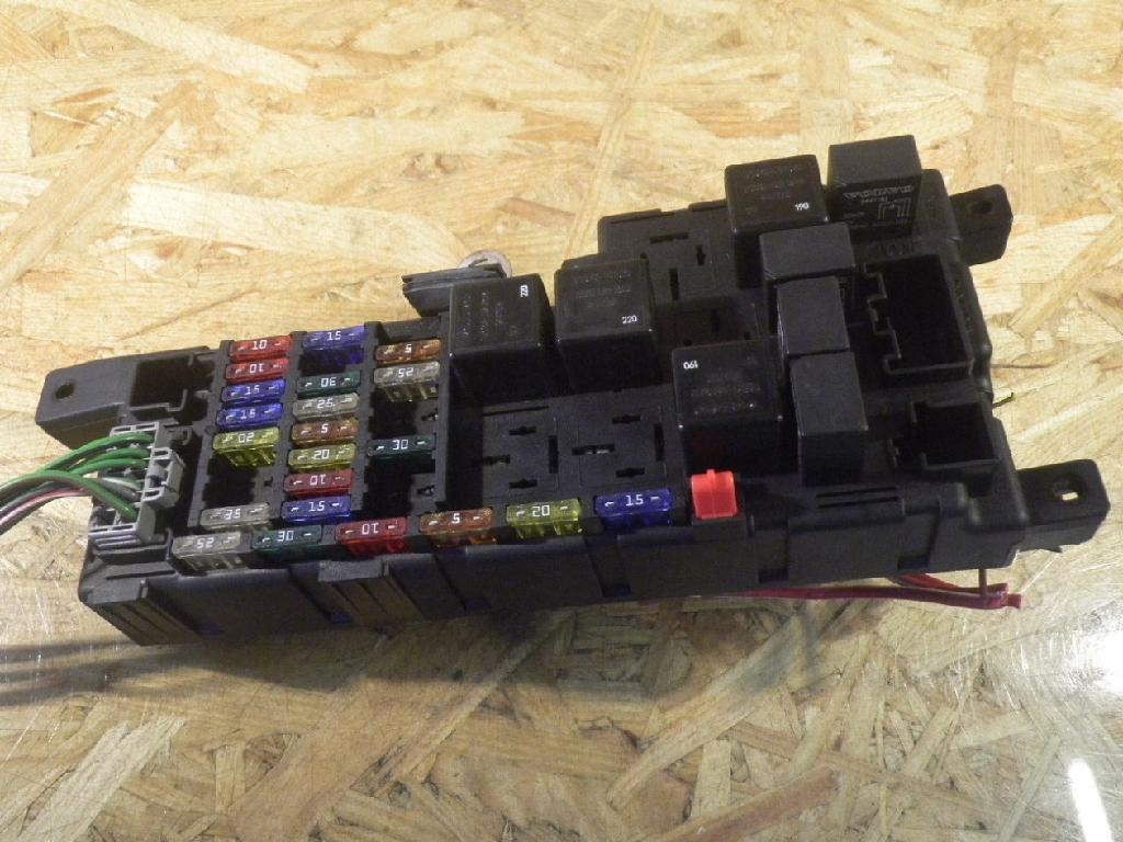 Sicherungskasten VOLVO S80 I (184) 9452993 Bild Sicherungskasten VOLVO S80 I (184) 9452993