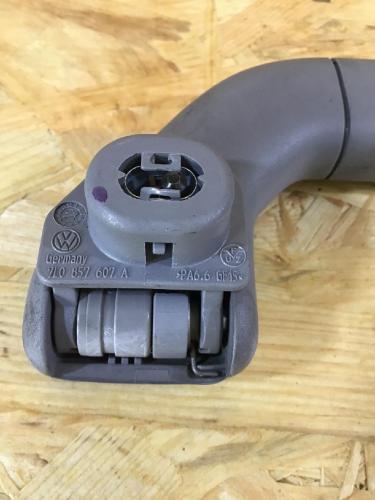 Haltegriff für Innenausstattung VW Touareg I (7L) 7L0857608 Bild Haltegriff für Innenausstattung VW Touareg I (7L) 7L0857608