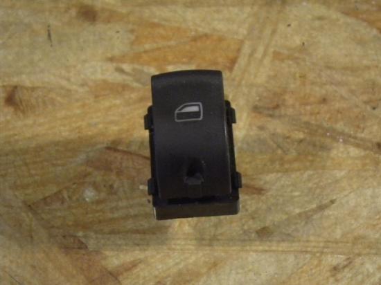 1818 Fensterheberschalter AUDI A3 Sportback (8PA) 4F0959855 Bild 1818 Fensterheberschalter AUDI A3 Sportback (8PA) 4F0959855