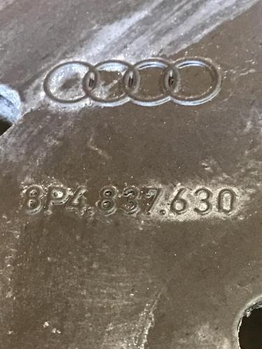 Türrahmen rechts vorne AUDI A3 (8P) 8P4637462A Bild Türrahmen rechts vorne AUDI A3 (8P) 8P4637462A