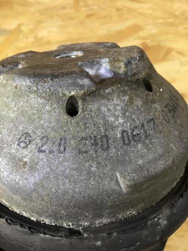 Dämpfer für Motorlagerung MERCEDES-BENZ C-Klasse (W203) 2102400617 Bild Dämpfer für Motorlagerung MERCEDES-BENZ C-Klasse (W203) 2102400617