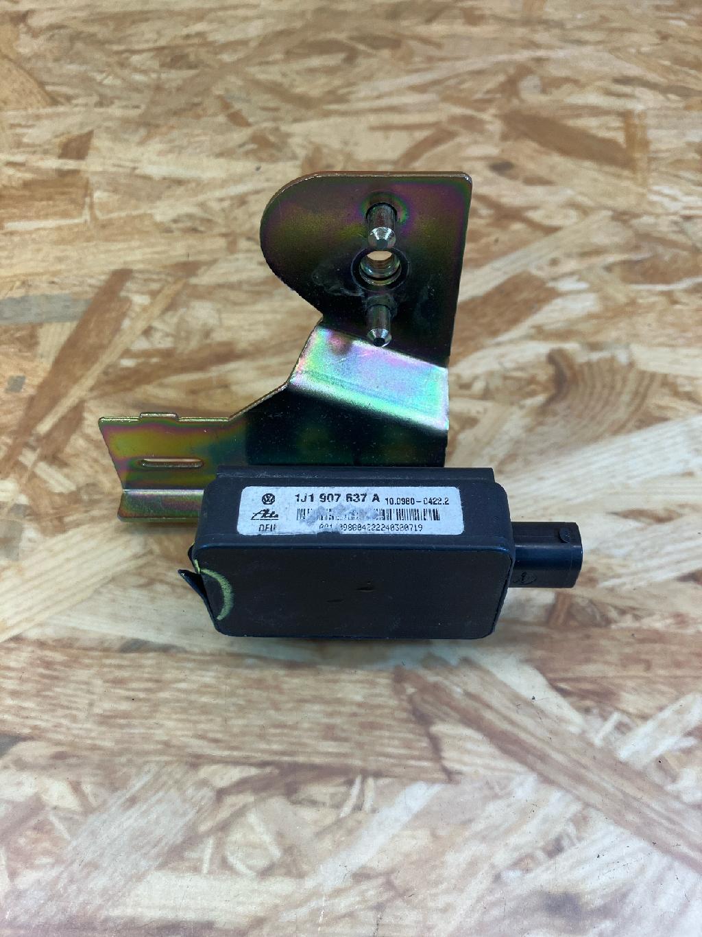 Sensor für ESP VW Golf IV (1J) 1J0907657A