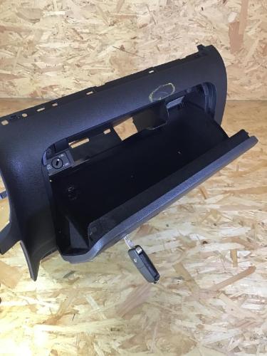 Handschuhfach VW Golf VI (5K) 1K1857290E Bild Handschuhfach VW Golf VI (5K) 1K1857290E