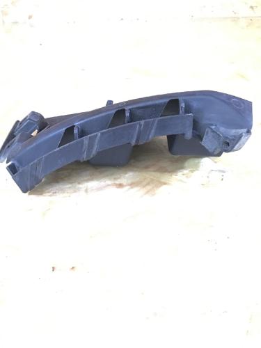 Stoßstangenhalter rechts hinten AUDI A3 Sportback (8P) 8P4807394 Bild Stoßstangenhalter rechts hinten AUDI A3 Sportback (8P) 8P4807394