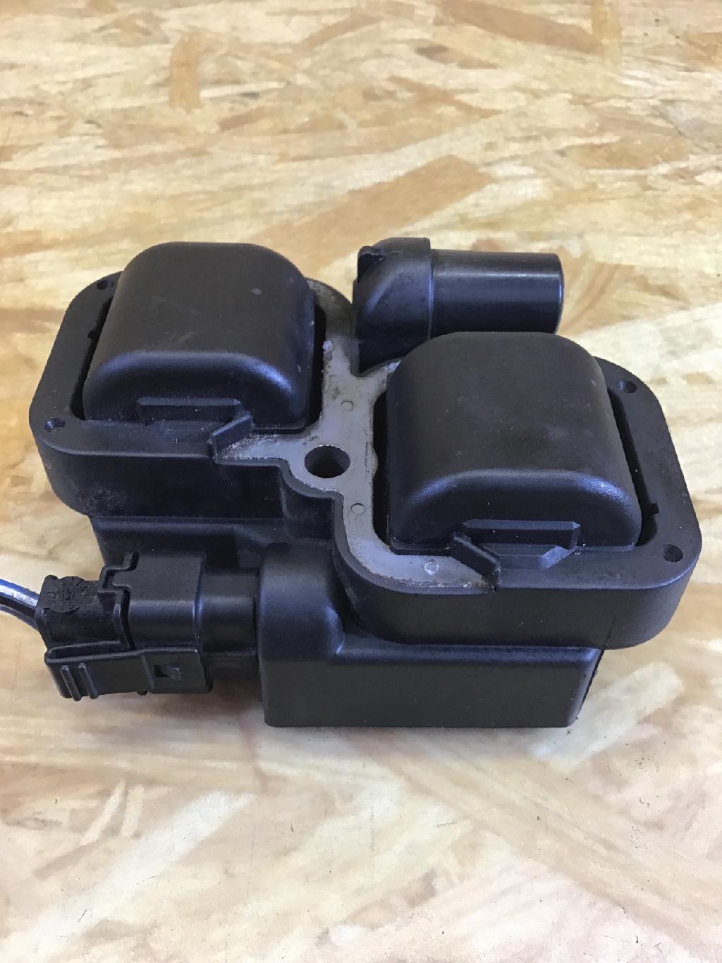Zündspule MERCEDES-BENZ E-Klasse (W210) A0001587303 Bild Zündspule MERCEDES-BENZ E-Klasse (W210) A0001587303
