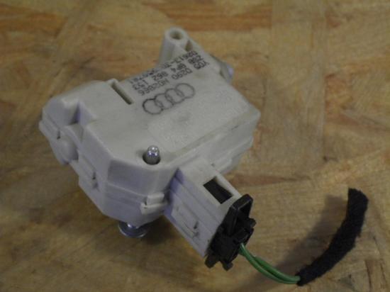 Stellelement für Zentralverriegelung AUDI A3 (8P) 8P4862153 Bild Stellelement für Zentralverriegelung AUDI A3 (8P) 8P4862153