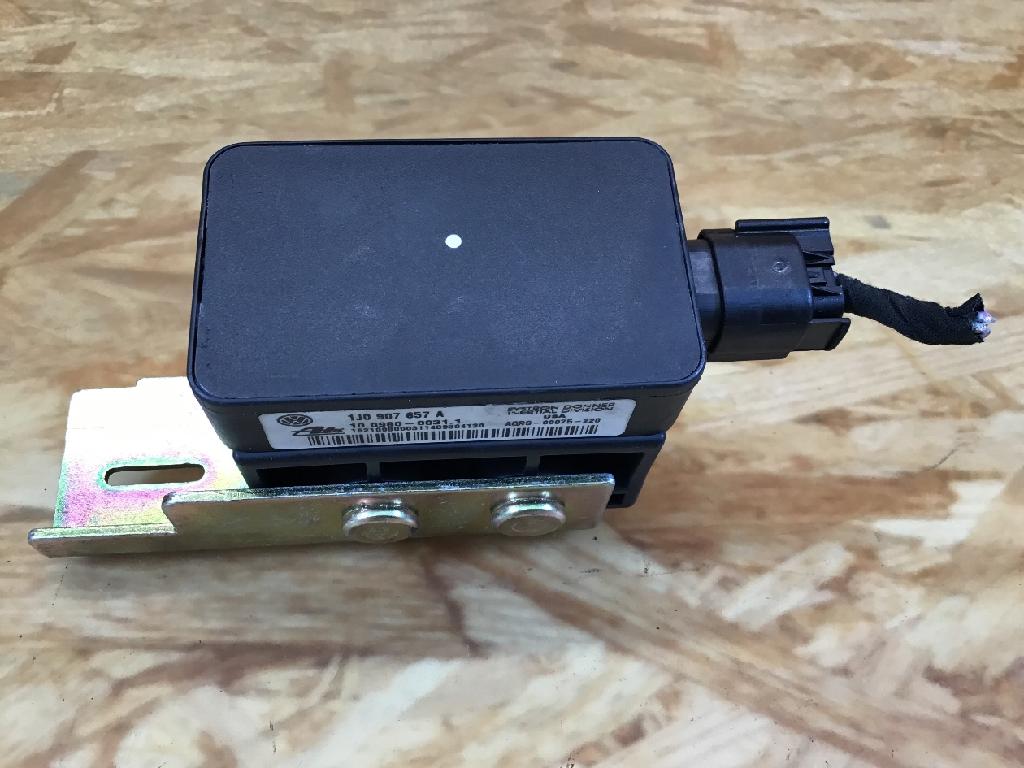 Steuergerät ESP VW Golf IV (1J) 1J0907657A