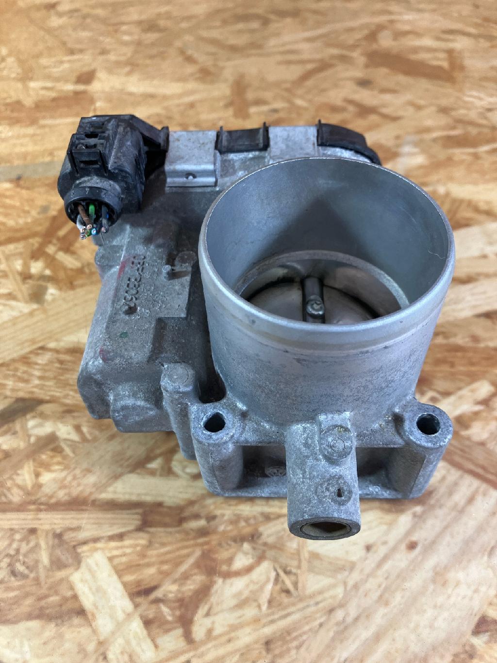 Drosselklappe SEAT Ibiza IV SportCoupe (6J) 03F133062