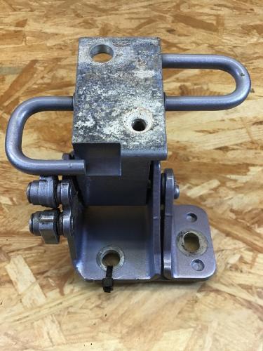 Türscharnier hinten rechts AUDI A3 (8P) 8P4833412A Bild Türscharnier hinten rechts AUDI A3 (8P) 8P4833412A