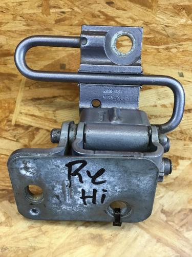 Türscharnier hinten rechts AUDI A3 (8P) 8P4833412A Bild Türscharnier hinten rechts AUDI A3 (8P) 8P4833412A