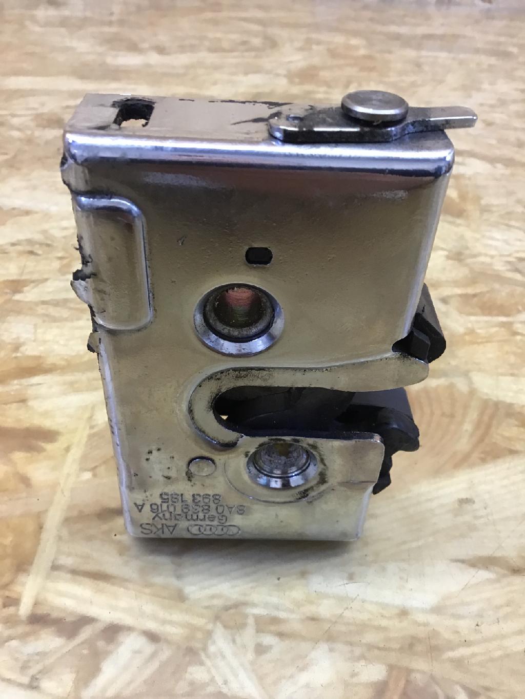 Türschloss rechts hinten AUDI 80 (8C, B4) 8A0839016A Bild Türschloss rechts hinten AUDI 80 (8C, B4) 8A0839016A