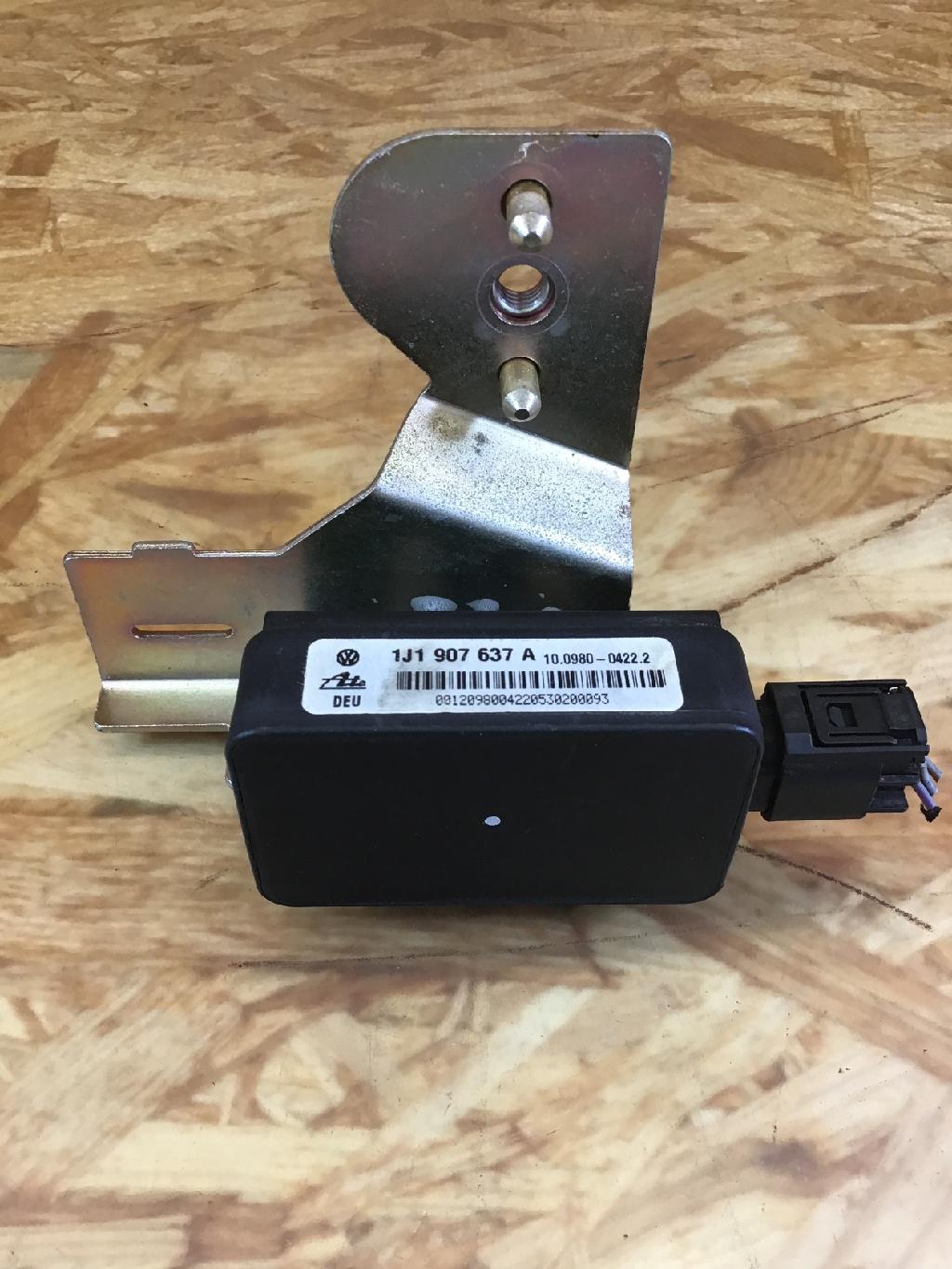 Sensor für Längs-/Querbeschleunigung VW Bora (1J) 1J1907637A
