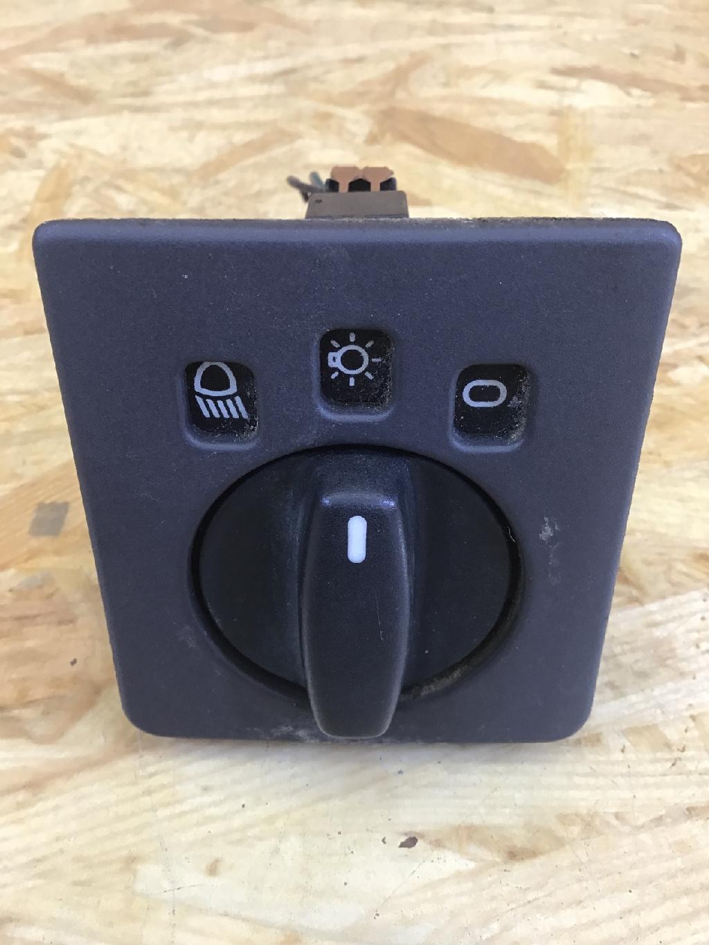 Schalter für Licht CITROEN Jumper I Kasten (230L) Bild Schalter für Licht CITROEN Jumper I Kasten (230L)