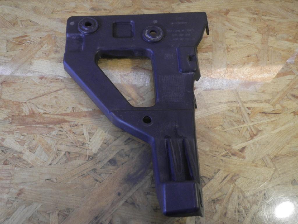 Stoßstangenhalter rechts vorne AUDI A6 Avant (4F, C6) 4F0807228 Bild Stoßstangenhalter rechts vorne AUDI A6 Avant (4F, C6) 4F0807228