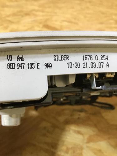 Innenleuchte AUDI A3 Sportback (8P) 8E0947565 Bild Innenleuchte AUDI A3 Sportback (8P) 8E0947565