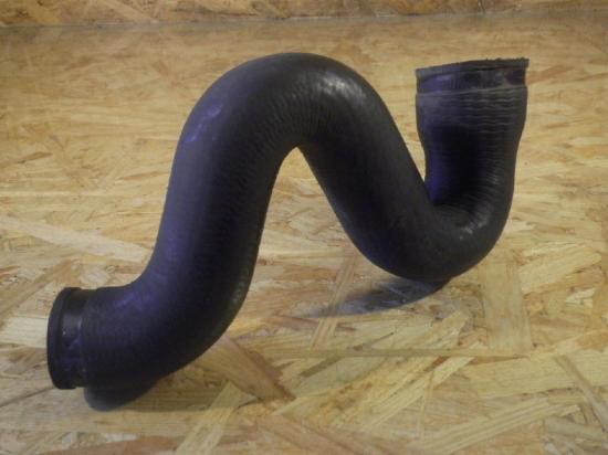 Ladeluftschlauch VW Passat B5 Variant (3B5) 8D0145823C Bild Ladeluftschlauch VW Passat B5 Variant (3B5) 8D0145823C