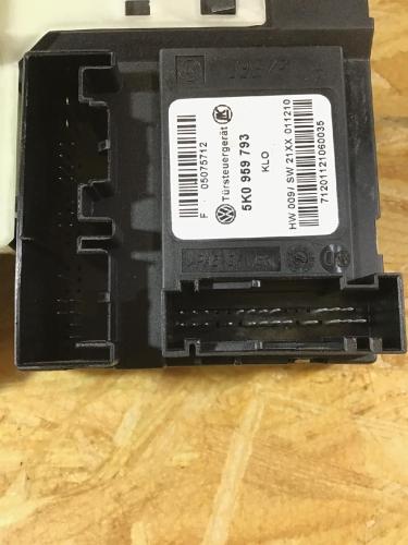Motor Fensterheber links vorne VW Golf VI (5K) 5K0959701D Bild Motor Fensterheber links vorne VW Golf VI (5K) 5K0959701D