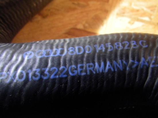 Ladeluftschlauch VW Passat B5 Variant (3B5) 8D0145823C Bild Ladeluftschlauch VW Passat B5 Variant (3B5) 8D0145823C