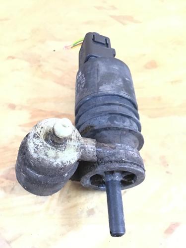 Scheibenwaschanlagenpumpe VW Sharan (7M) 1J6955651 Bild Scheibenwaschanlagenpumpe VW Sharan (7M) 1J6955651